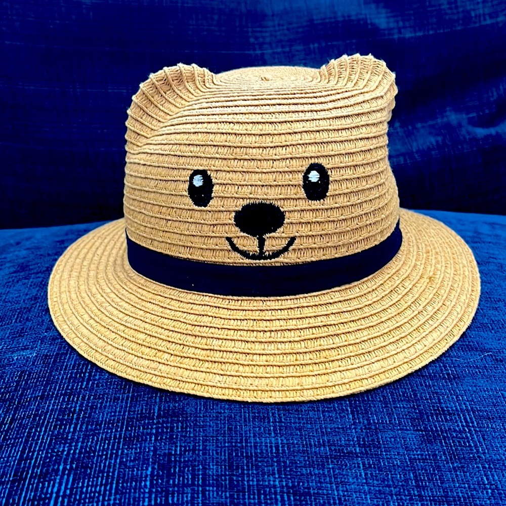 Children’s Place straw bear hat 0-6 months